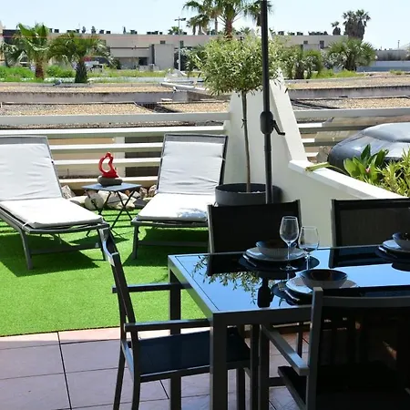 아파트 Heliopolis De Charme Naturiste Avec Terrasse Et Parking Prive 아그